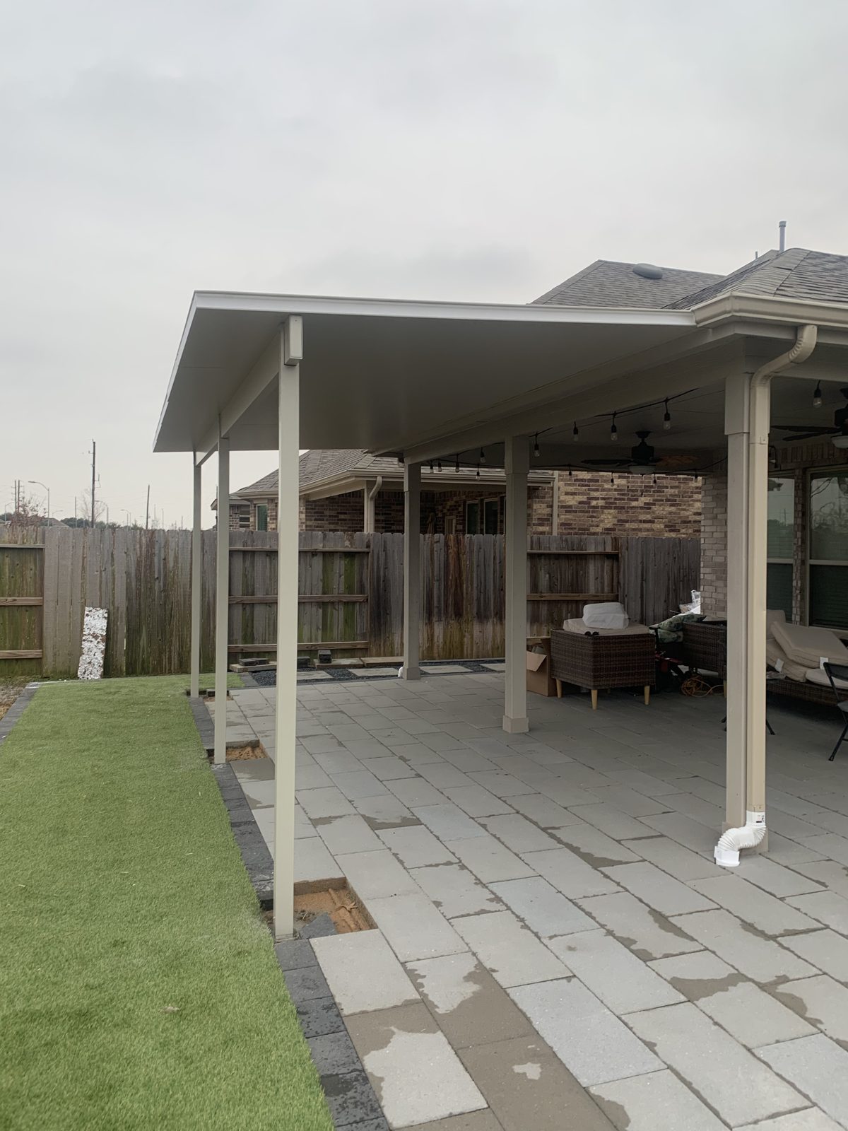 Solid cover with artificial turf border